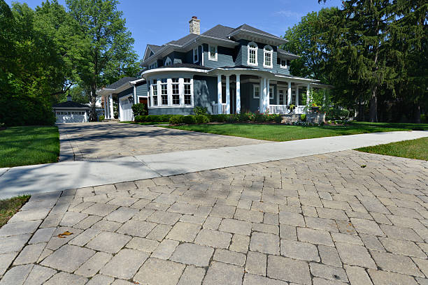 Best Local Driveway Pavers  in Lakeville, MN